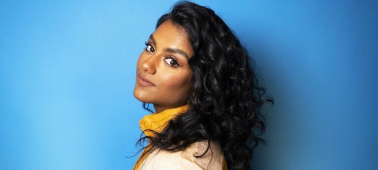 Simone Ashley irá protagonizar na comédia romântica "Picture This", da Amazon Prime Video