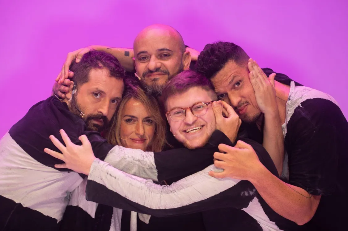 Espetáculo "Portátil" chega ao Teatro Sérgio Cardoso com sessões únicas e improvisadas